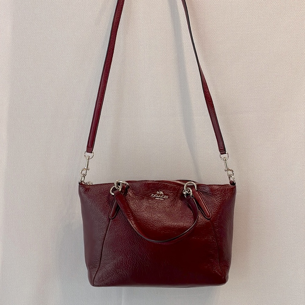 Coach hand/shoulder bag